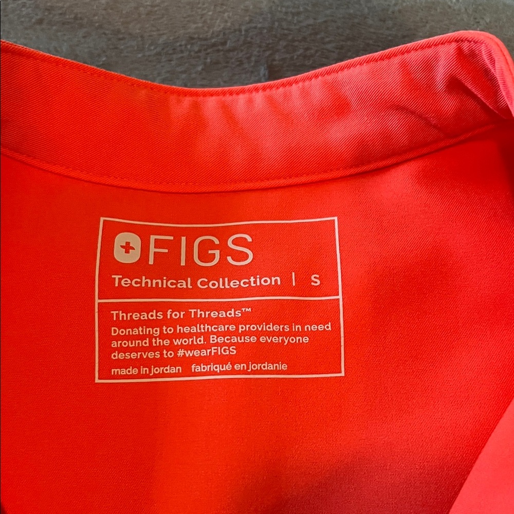 LIKE NEW ~ Worn Twice ~ Figs Scrubs - Picture 2 of 5